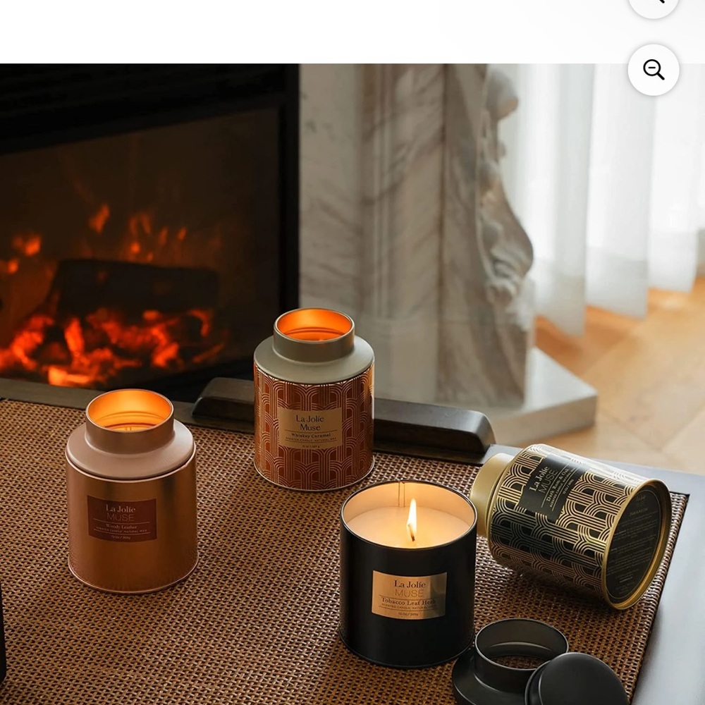 La Jolie Dark Rum & Oak Scented Candle - Gold and Black